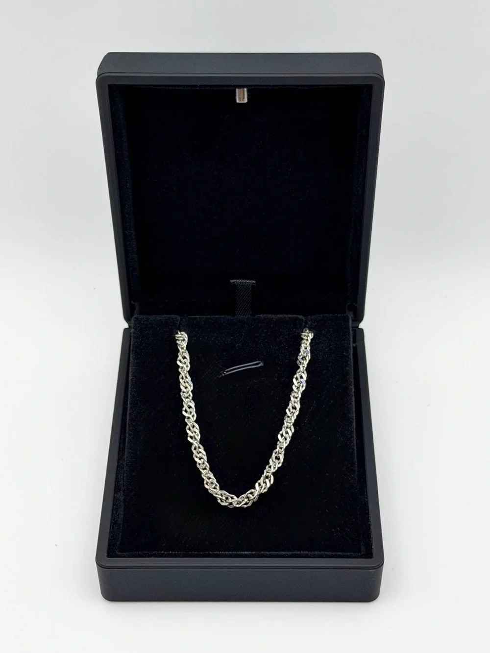 Vintage Italy 925 Sterling Silver Thick Rope Singapore style Chain 18